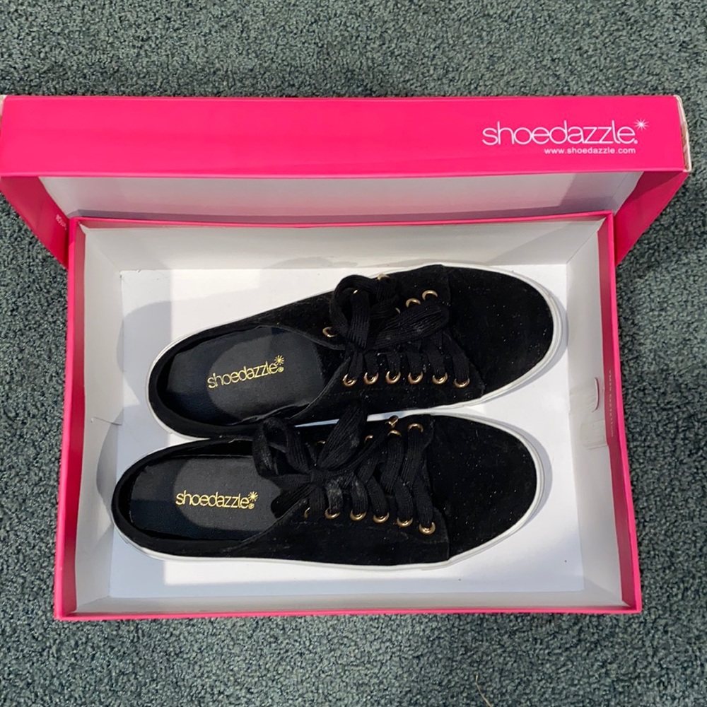 Black Sneakers